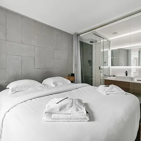 Le Sorrento - 2 Prs - Metro 12 - Proche Paris Apartment *